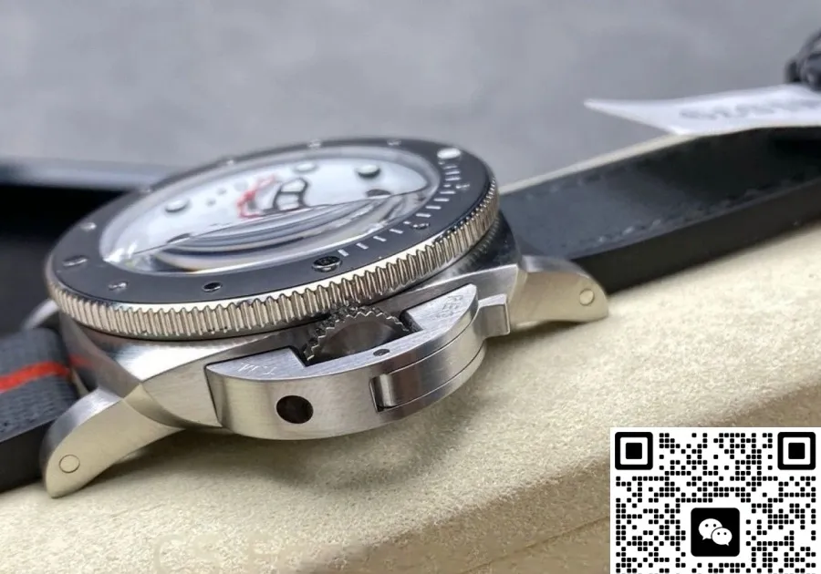 VS Factory Panerai Submersible PAM01579 1:1 Best Edition Replica Watch