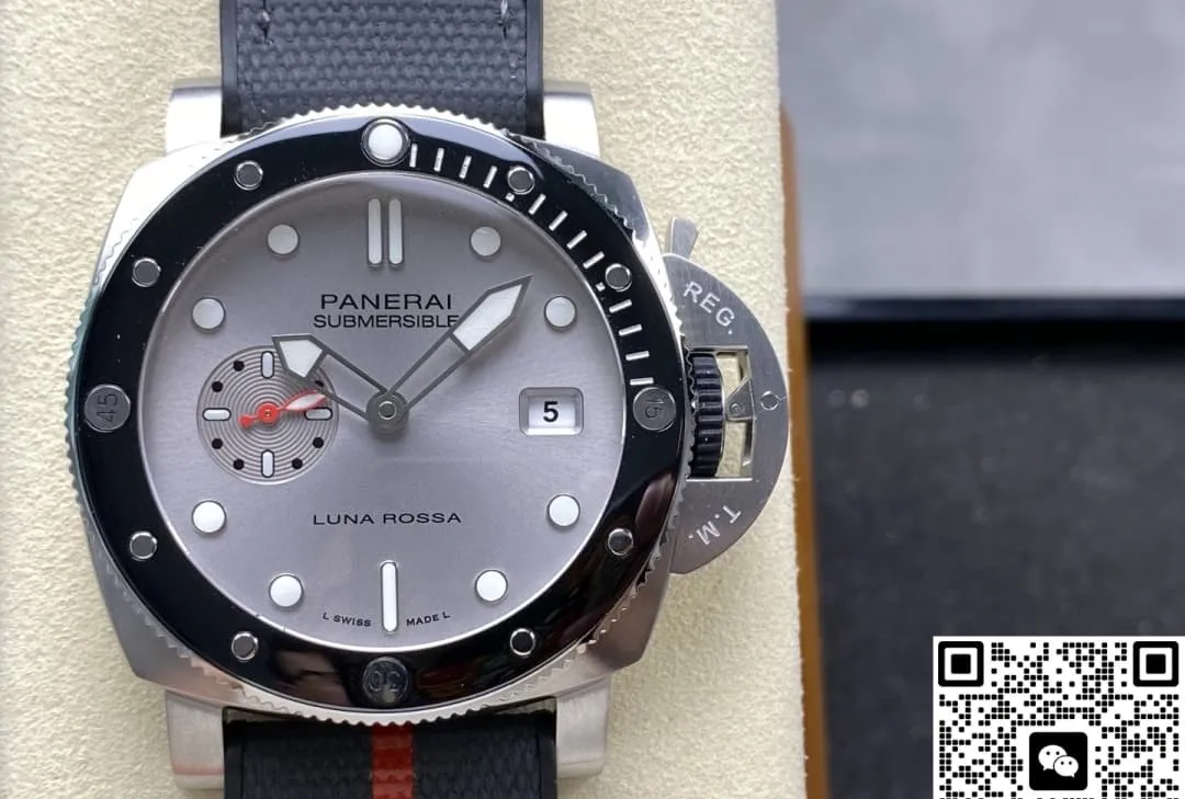 VS Factory Panerai Submersible PAM01681 1:1 Best Edition Replica Watch
