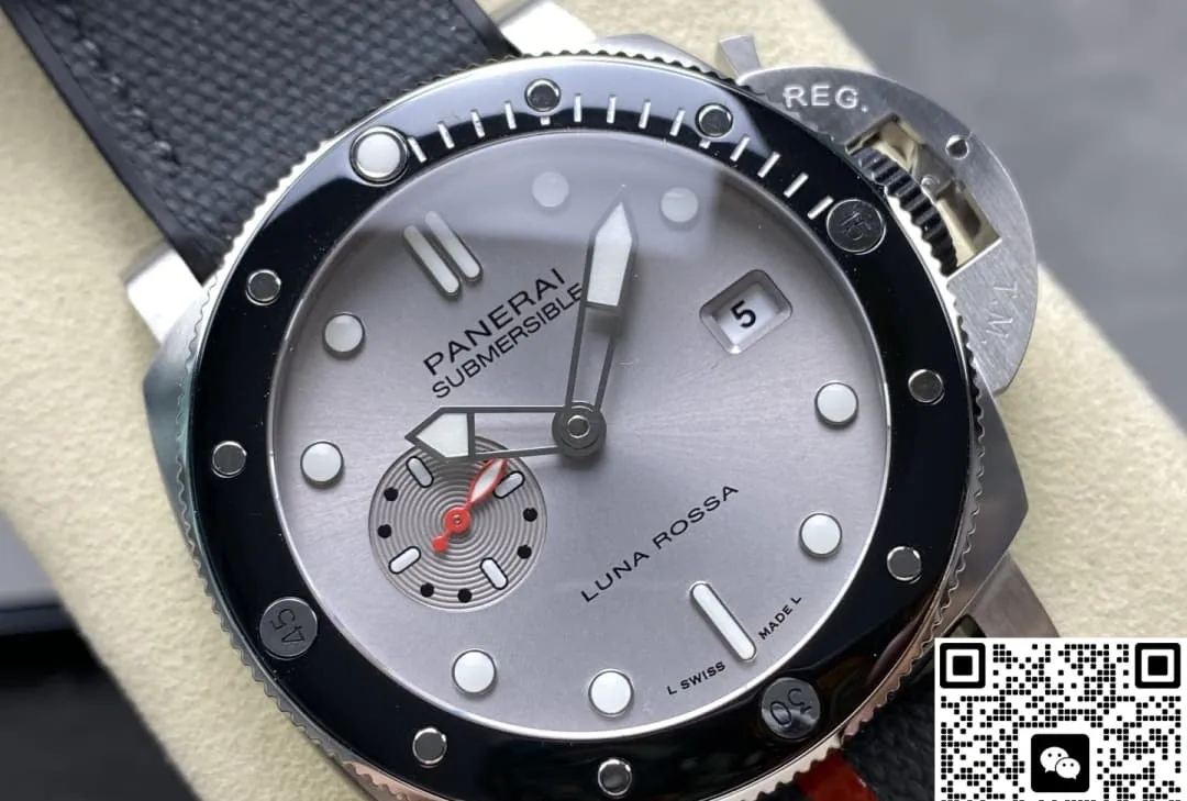 VS Factory Panerai Submersible PAM01681 1:1 Best Edition Replica Watch