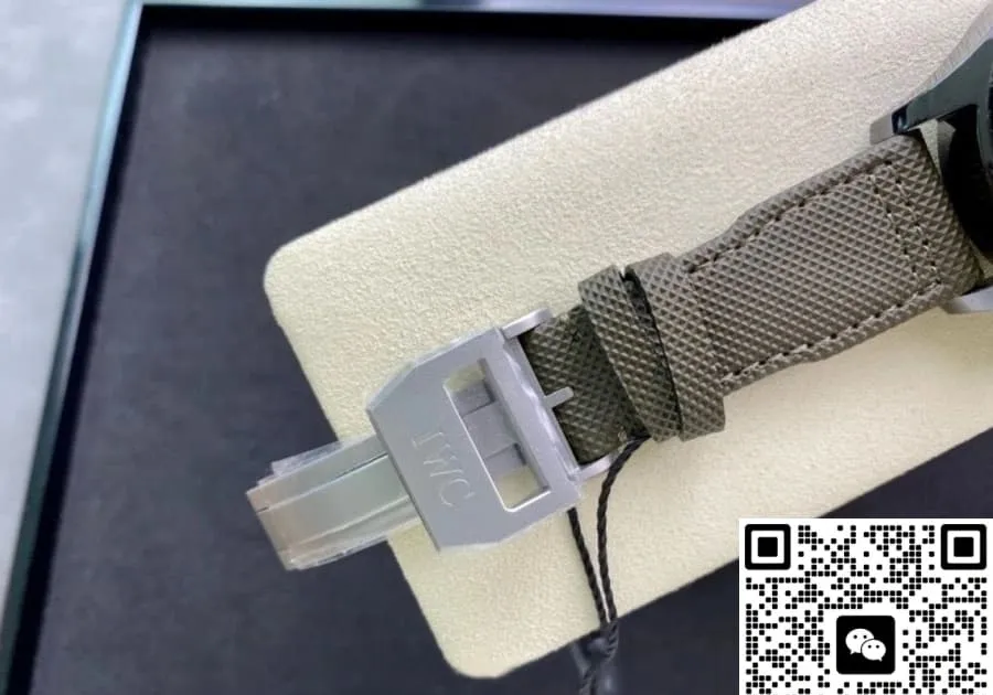 ZF Factory IWC Pilot IW389002 1:1 Best Edition Replica Watch