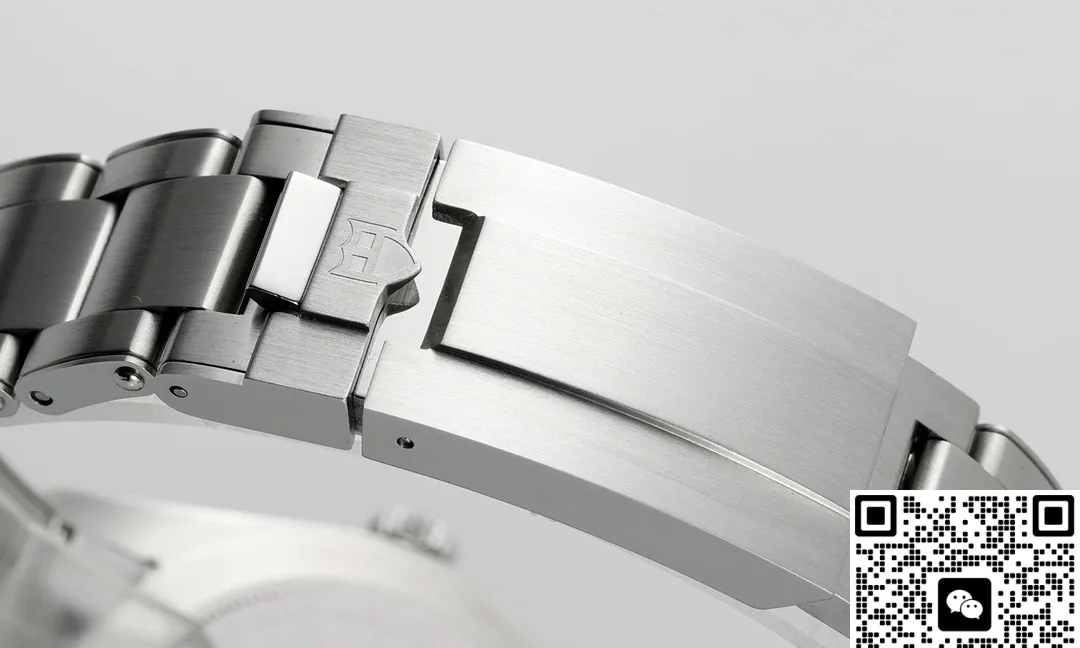ZF Factory Tudor Biwan M79000N-0001 1:1 Best Edition Replica Watch
