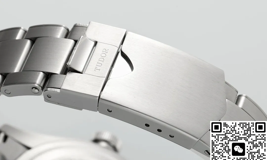 ZF Factory Tudor Biwan M79830RB-0010 1:1 Best Edition Replica Watch
