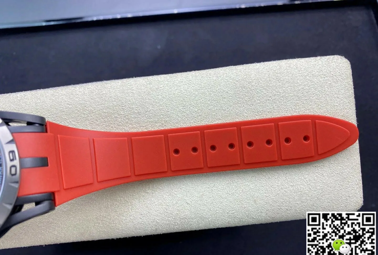 Roger Dubuis Excalibur RDDBEX0549 BBR Factory 1:1 Best Edition Replica Watch Tourbillon Red Strap