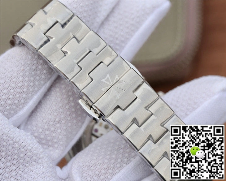 Vacheron Constantin Overseas 5500V 110A-B148 8F Factory 1:1 Best Edition Replica Watch Blue Dial