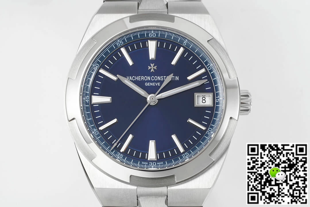 Vacheron Constantin Overseas 4500V 110A-B128 ZF Factory 1:1 Best Edition Replica Watch Stainless Steel Strap