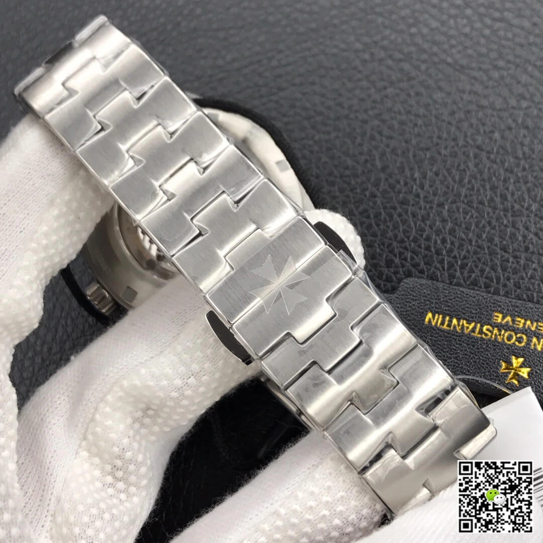 Vacheron Constantin Overseas 7700V 110A-B176 8F Factory 1:1 Best Edition Replica Watch Stainless Steel Strap