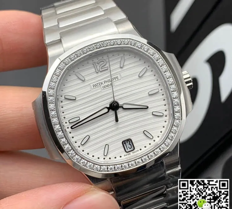 Patek Philippe Nautilus 7118 1200A-010 3K Factory 1:1 Best Edition Replica Watch Diamond-Set Bezel
