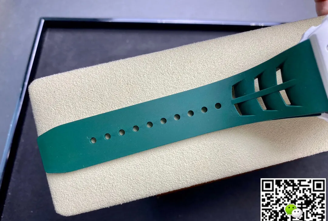 Richard Mille RM011-03 KV Factory 1:1 Best Edition Replica Watch Green Rubber Strap