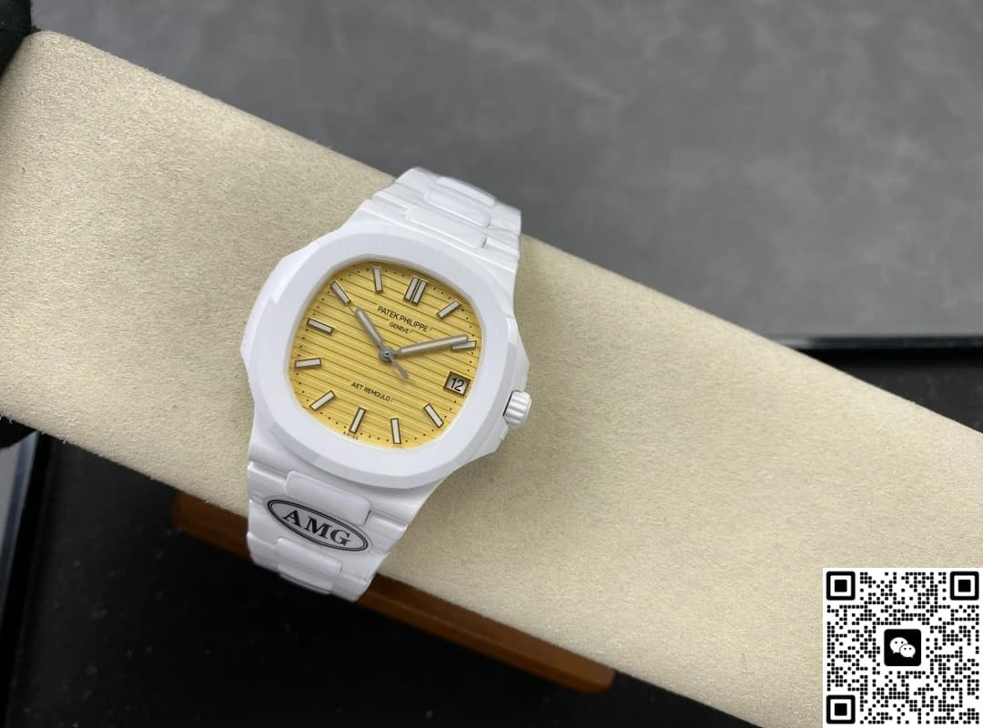 AMG Factory V2 Patek Philippe Nautilus 5711 Date Display 1:1 Best Edition Replica Watch