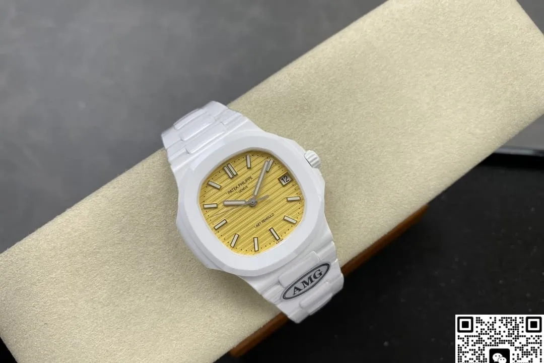 AMG Factory V2 Patek Philippe Nautilus 5711 Date Display 1:1 Best Edition Replica Watch