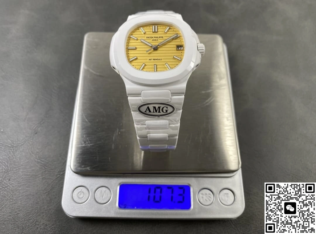 AMG Factory V2 Patek Philippe Nautilus 5711 Date Display 1:1 Best Edition Replica Watch