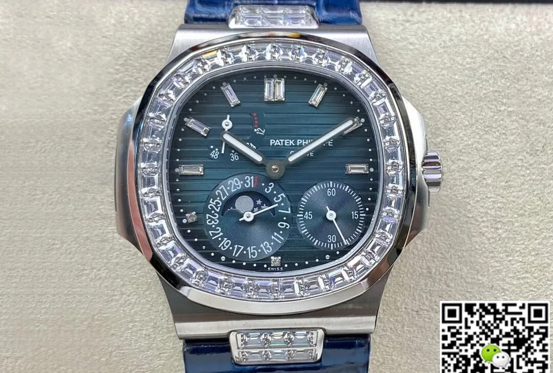 Patek Philippe Nautilus 5724G-001 GR Factory 1:1 Best Edition Replica Watch Blue Leather Strap