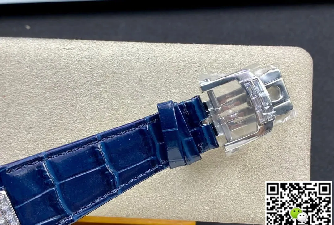Patek Philippe Nautilus 5724G-001 GR Factory 1:1 Best Edition Replica Watch Blue Leather Strap