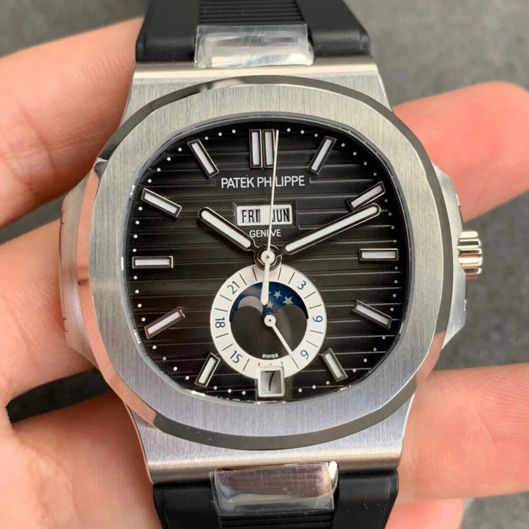Patek Philippe Nautilus 5726 GR Factory 1:1 Best Edition Replica Watch V2 Black Dial