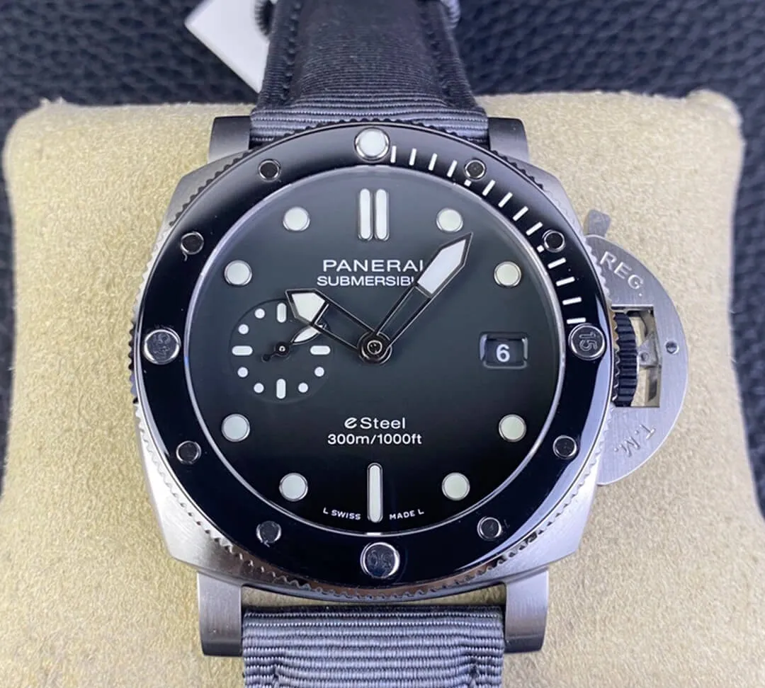 SBF Panerai Submersible PAM01288 VS Factory 1:1 Best Edition Replica Watch Leather Strap