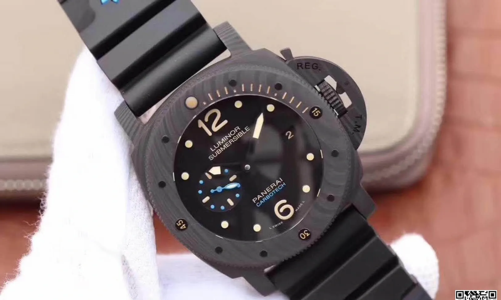 Panerai Submersible PAM616 VS Factory 1:1 Best Edition Replica Watch Swiss ETA P9000