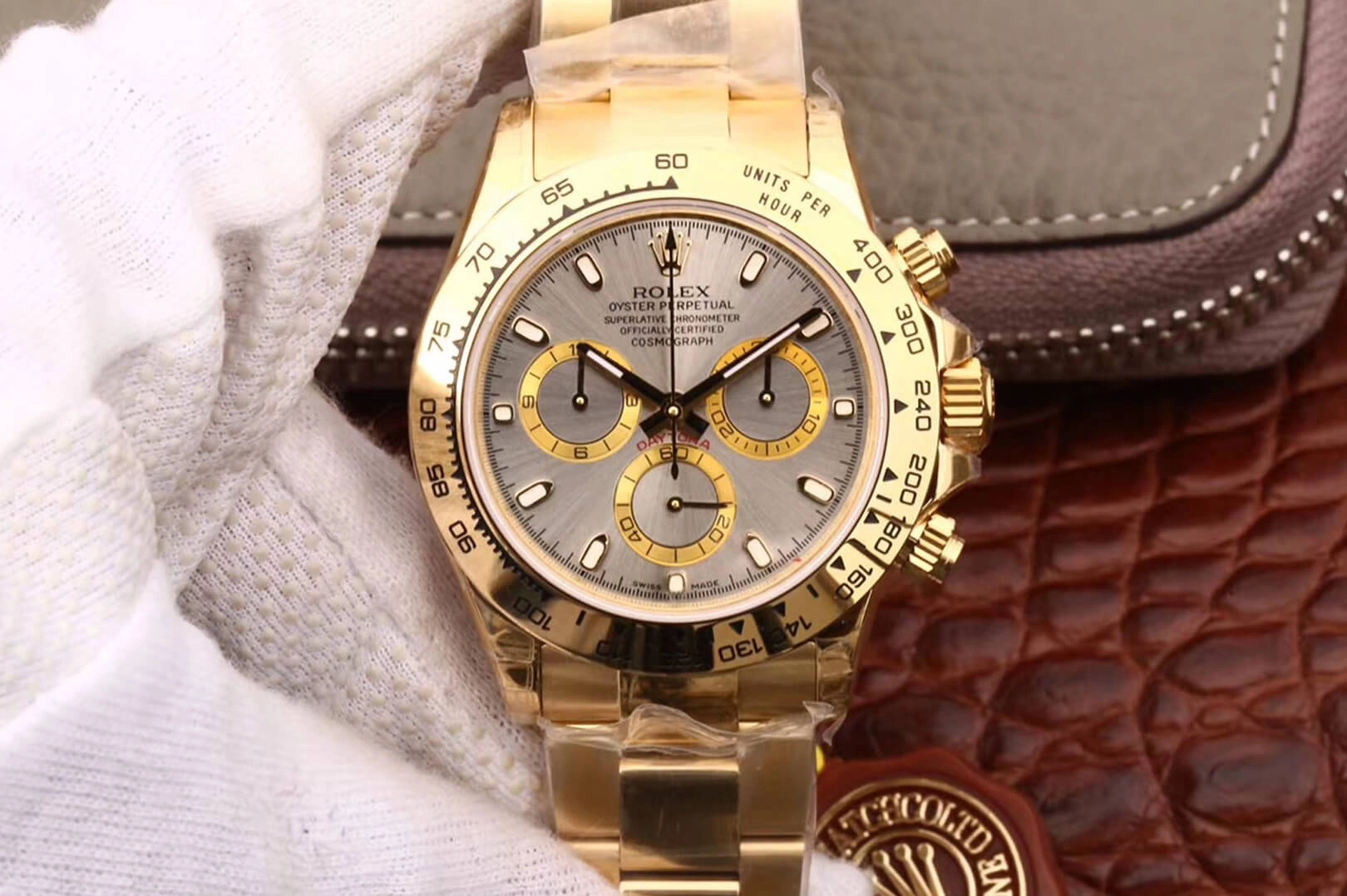 Rolex Daytona Cosmograph 116508 JH Factory 1:1 Best Edition Replica Watch Gold Strap