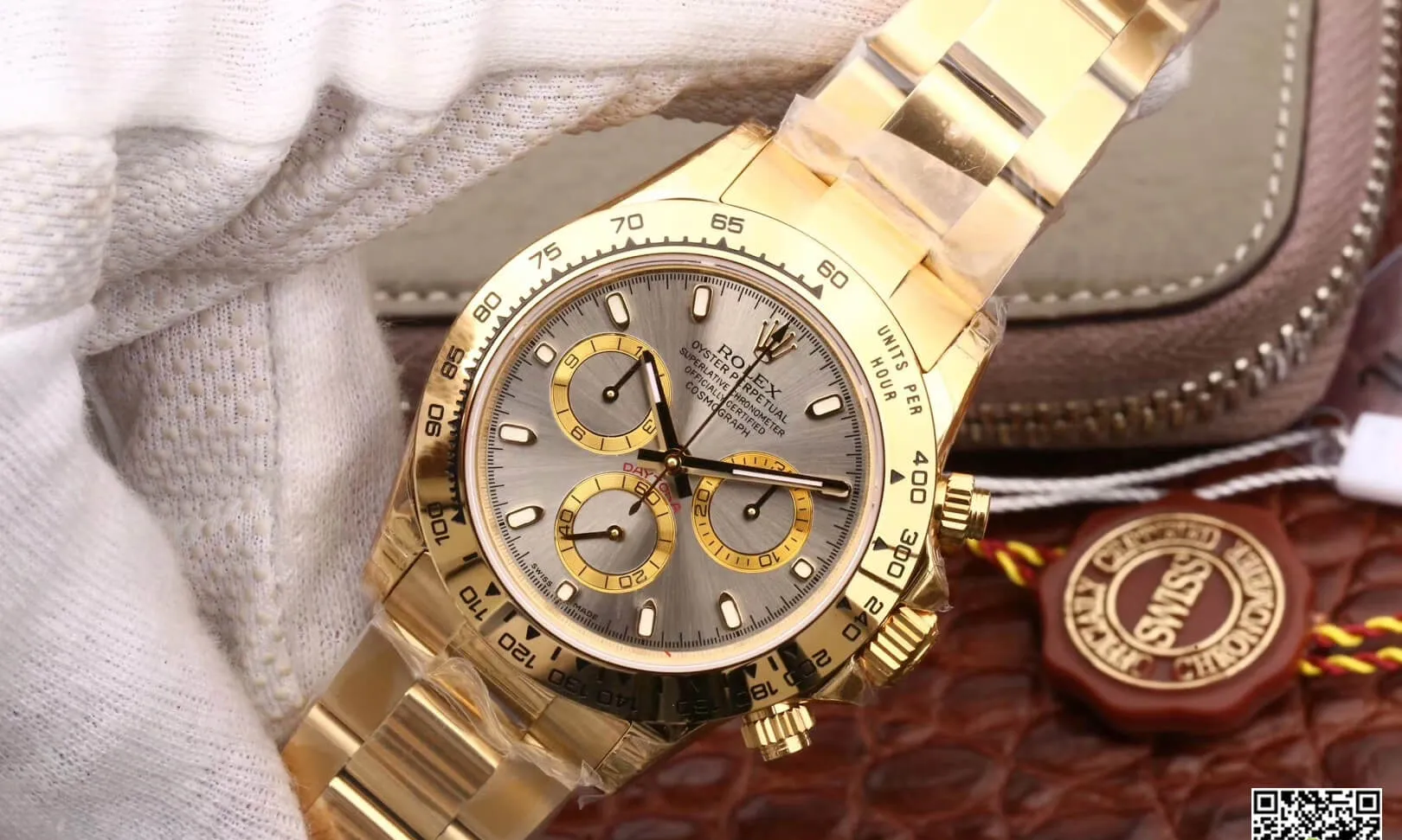 Rolex Daytona Cosmograph 116508 JH Factory 1:1 Best Edition Replica Watch Gold Strap