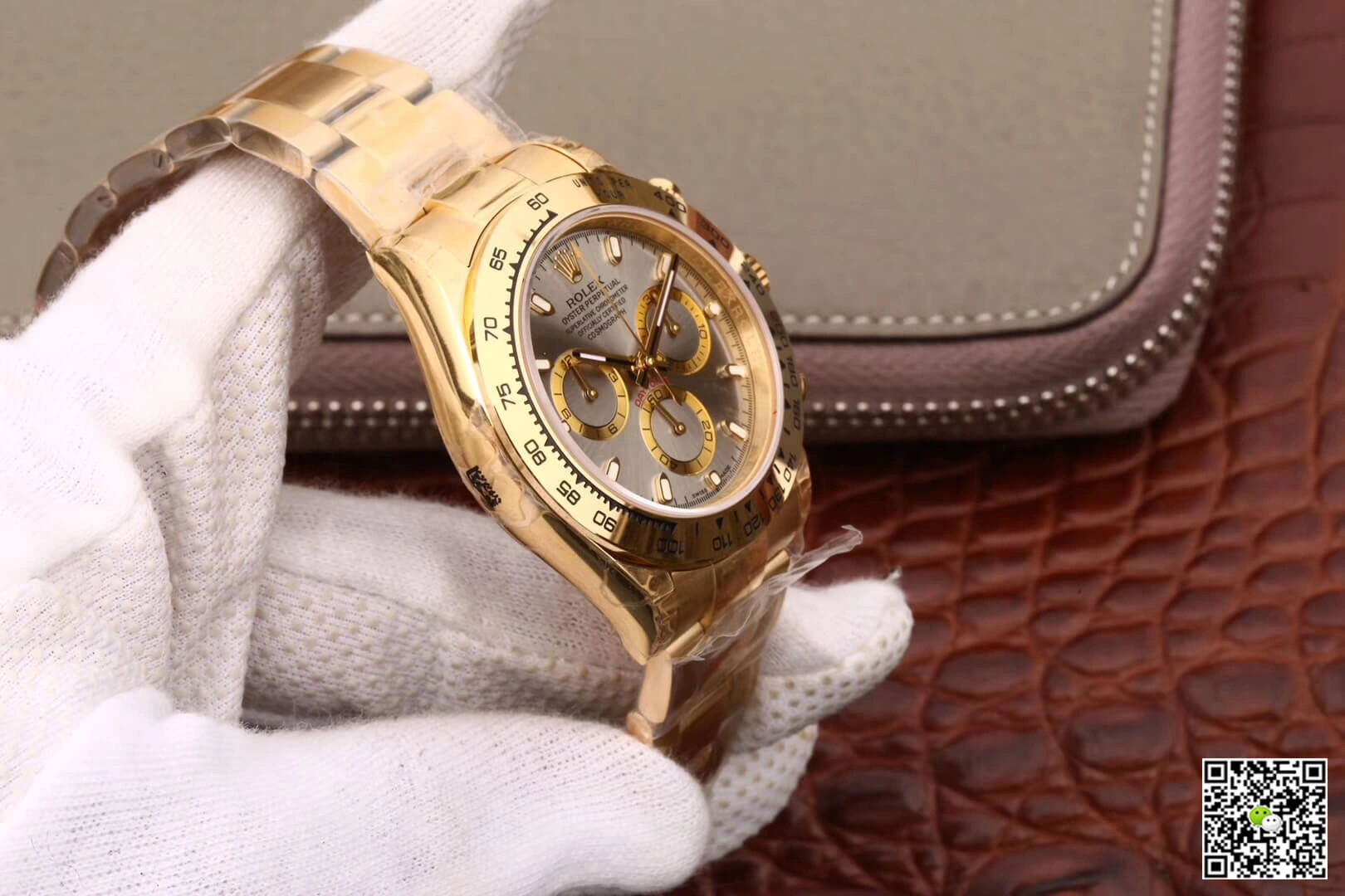 Rolex Daytona Cosmograph 116508 JH Factory 1:1 Best Edition Replica Watch Gold Strap