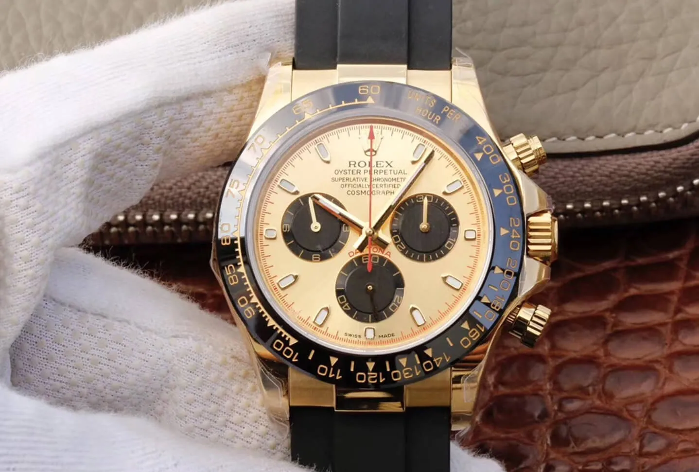 Rolex Daytona Cosmograph 116518ln JH Factory 1:1 Best Edition Replica Watch V6 Black Bezel Gold Dial