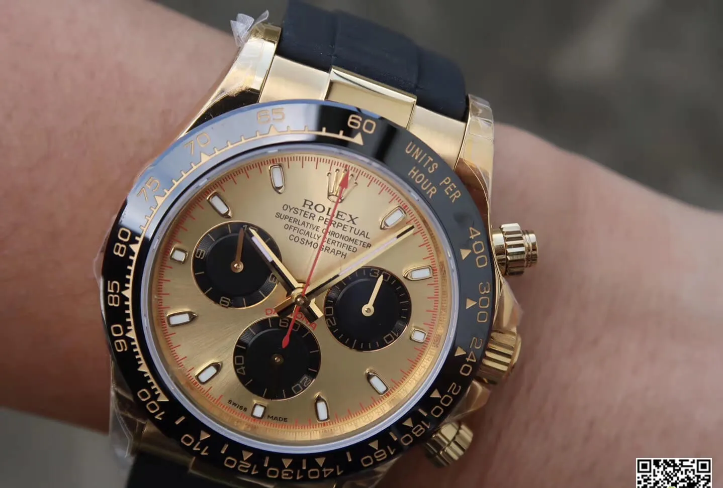 Rolex Daytona Cosmograph 116518ln JH Factory 1:1 Best Edition Replica Watch V6 Black Bezel Gold Dial