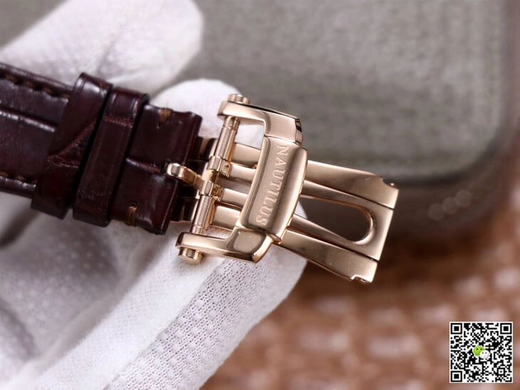 Patek Philippe Nautilus 5712GR-001 PF Factory 1:1 Best Edition Replica Watch Brown Strap