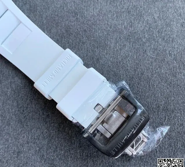 Richard Mille RM055 KV Factory 1:1 Best Edition Replica Watch V2 Carbon Fiber Case