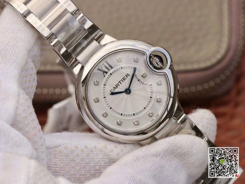 Ballon Bleu De Cartier 33mm V6 Factory 1:1 Best Edition Replica Watch Swiss Quartz ETA157 White Dial