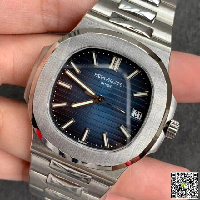 Patek Philippe Nautilus 5711 1A 010 GR Factory 1:1 Best Edition Replica Watch Silver Strap