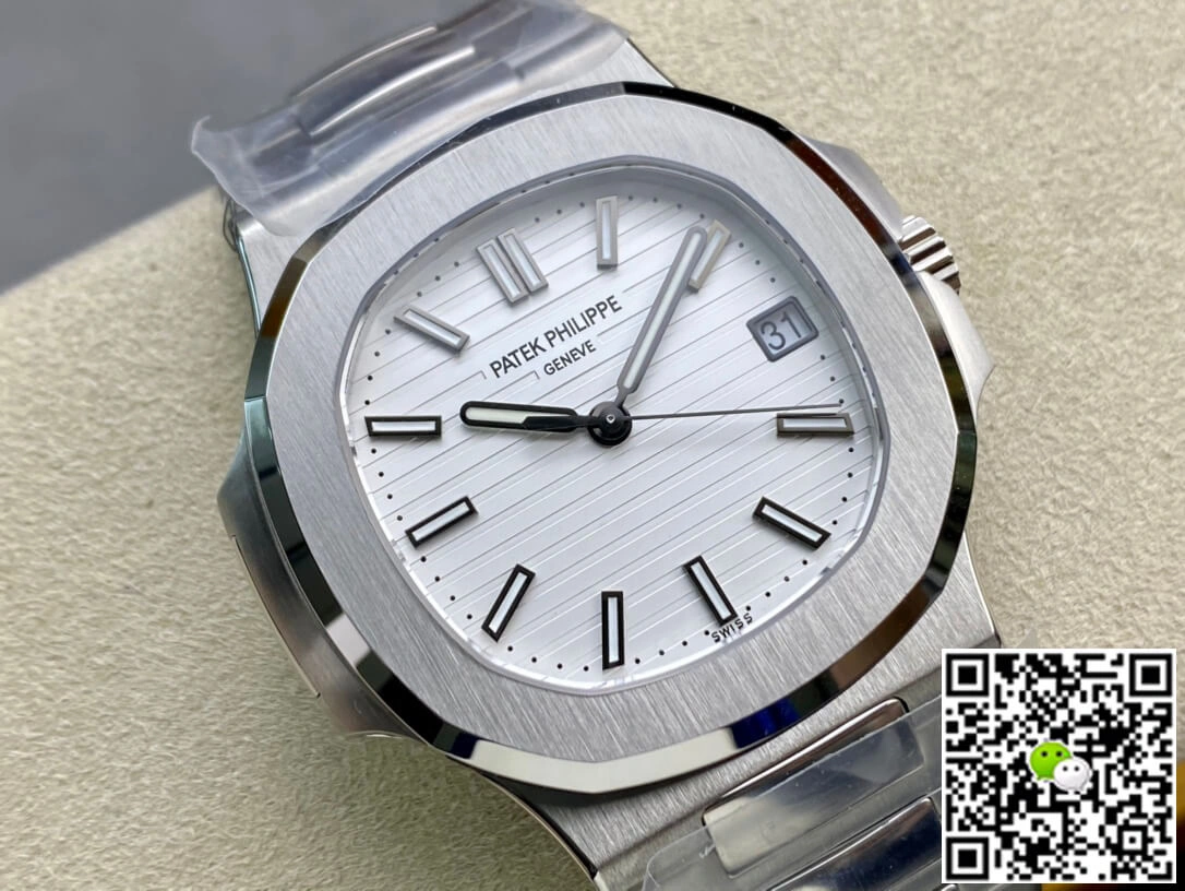 Patek Philippe Nautilus 5711 1A-011 3K Factory 1:1 Best Edition Replica Watch Silver Strap