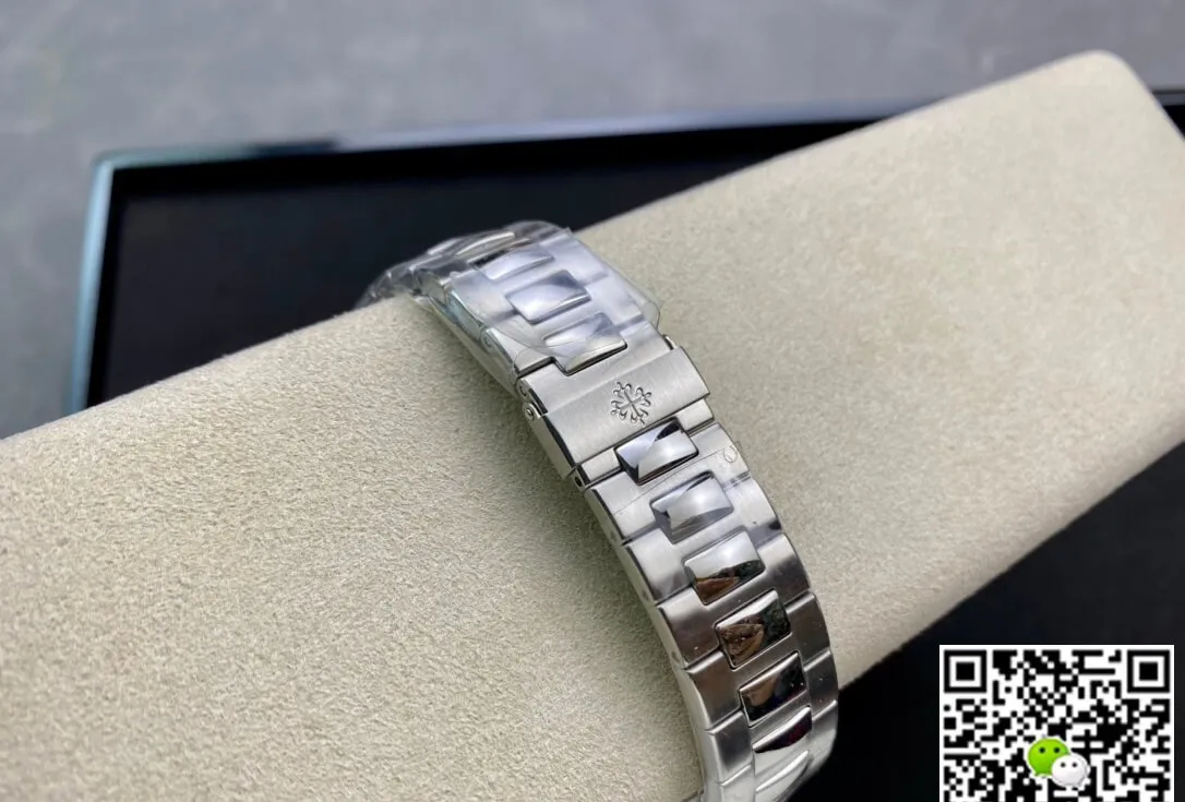 Patek Philippe Nautilus 5711 1A-011 3K Factory 1:1 Best Edition Replica Watch Silver Strap