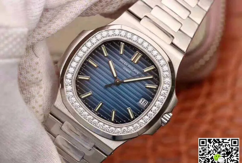 Patek Philippe Nautilus 5713 1G-010 PF Factory 1:1 Best Edition Replica Watch Swiss ETA324
