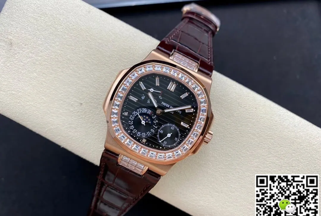 Patek Philippe Nautilus 5724R-001 GR Factory 1:1 Best Edition Replica Watch Leather Strap