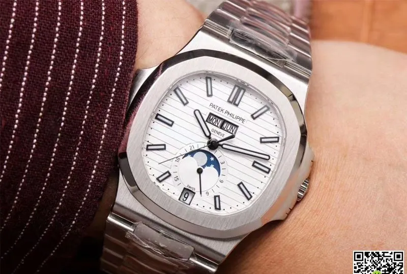 Patek Philippe Nautilus 5726 1A-010 PF Factory 1:1 Best Edition Replica Watch Silver Strap
