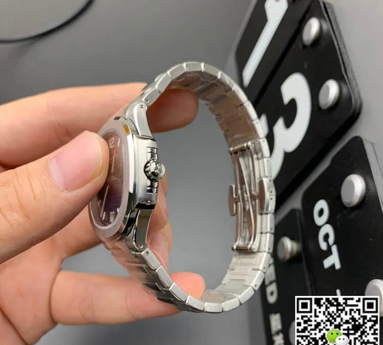 Patek Philippe Nautilus 7118 1A-001 3K Factory 1:1 Best Edition Replica Watch Silver Strap