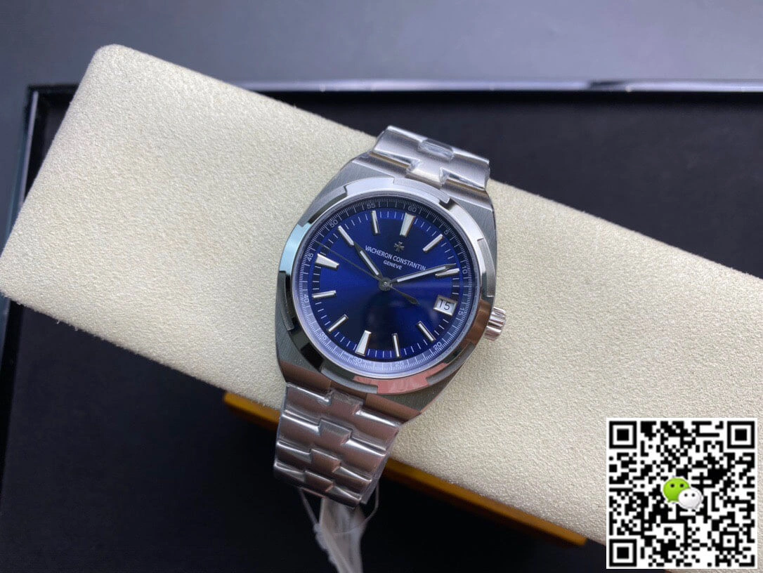 Vacheron Constantin Overseas 4500V 110A-B128 8F Factory 1:1 Best Edition Replica Watch Silver Strap