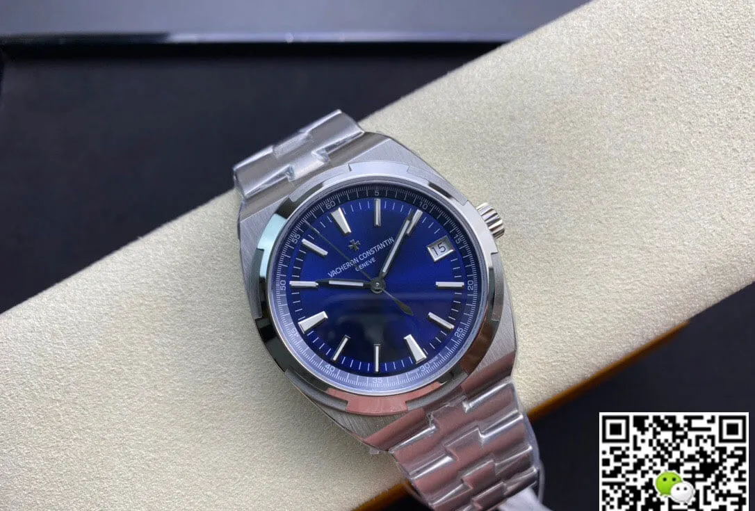 Vacheron Constantin Overseas 4500V 110A-B128 8F Factory 1:1 Best Edition Replica Watch Silver Strap