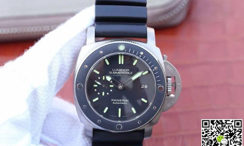 Panerai Luminor Submersible PAM389 VS factory 1:1 Best Edition Replica Watch Swiss ETA P9000