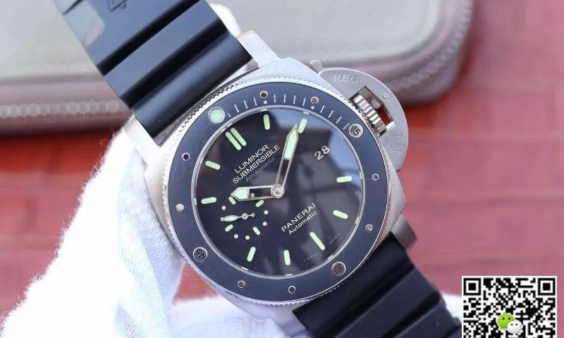 Panerai Luminor Submersible PAM389 VS factory 1:1 Best Edition Replica Watch Swiss ETA P9000