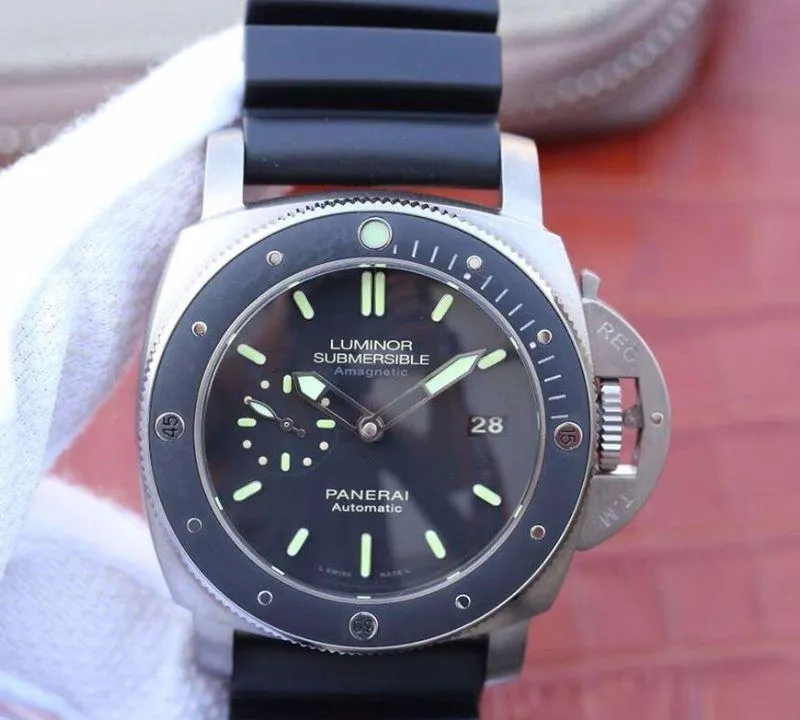 Panerai Luminor Submersible PAM389 VS factory 1:1 Best Edition Replica Watch Swiss ETA P9000
