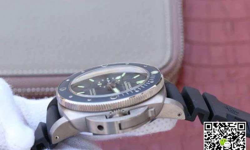 Panerai Luminor Submersible PAM389 VS factory 1:1 Best Edition Replica Watch Swiss ETA P9000