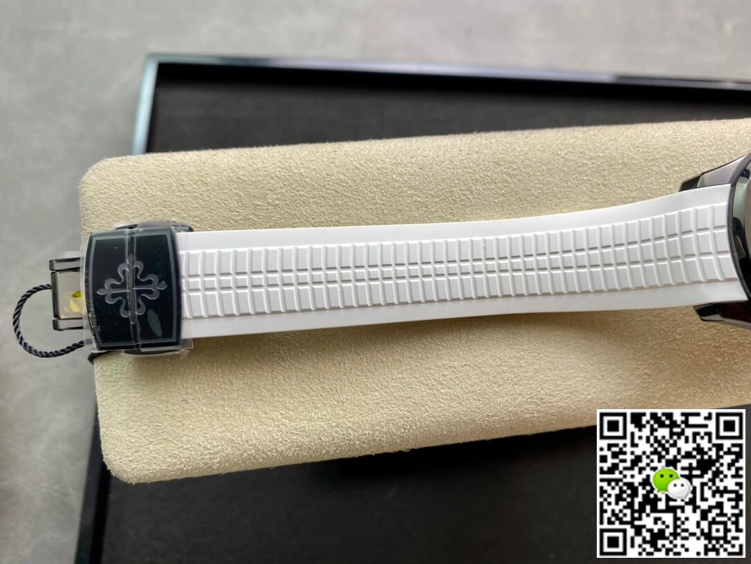 Patek Philippe Aquanaut PP5167 ZF Factory 1:1 Best Edition Replica Watch White Rubber Strap