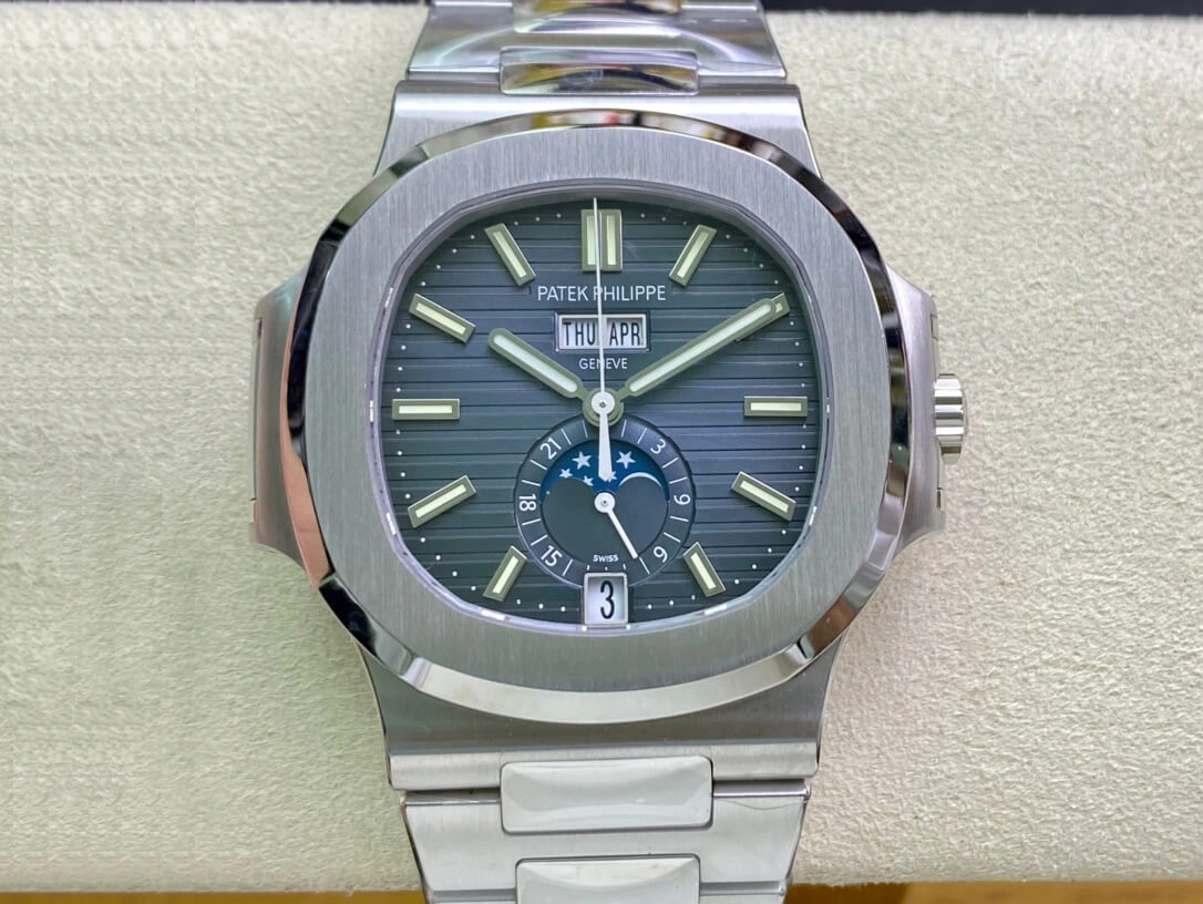 Patek Philippe Nautilus 5726 1A-014 PPF Factory 1:1 Best Edition Replica Watch Titanium Case