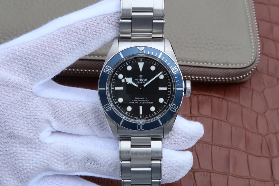 Tudor Heritage Black Bay M79230b-0002 ZF Factory 1:1 Best Edition Replica Watch Black Dial