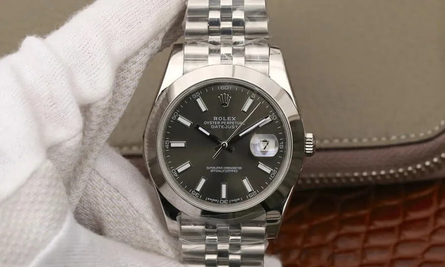 Rolex Datejust M126300-0008 EW Factory 1:1 Best Edition Replica Watch Stainless Steel Strap