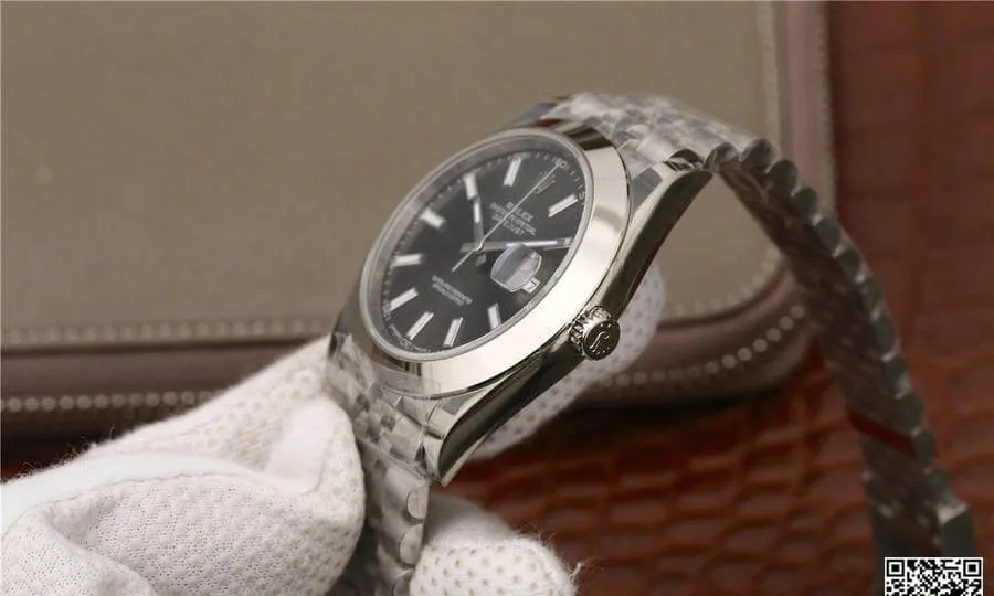 Rolex Datejust M126300-0008 EW Factory 1:1 Best Edition Replica Watch Stainless Steel Strap