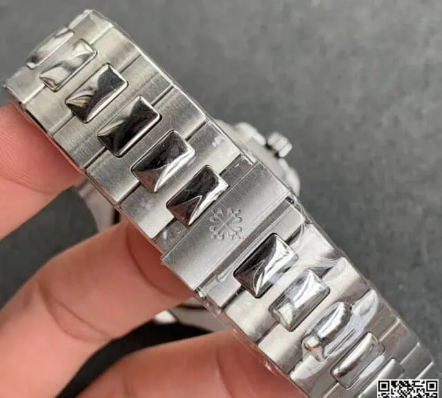 Patek Philippe Nautilus 5711 1A-011 GR Factory 1:1 Best Edition Replica Watch Titanium