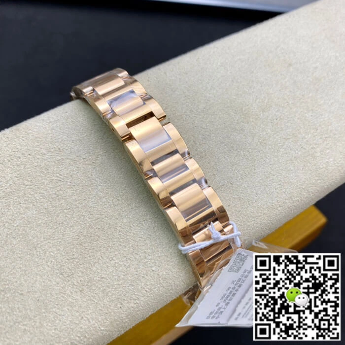 Ballon Bleu De Cartier 28MM WGBB0007 V6 Factory 1:1 Best Edition Replica Watch Gold strap