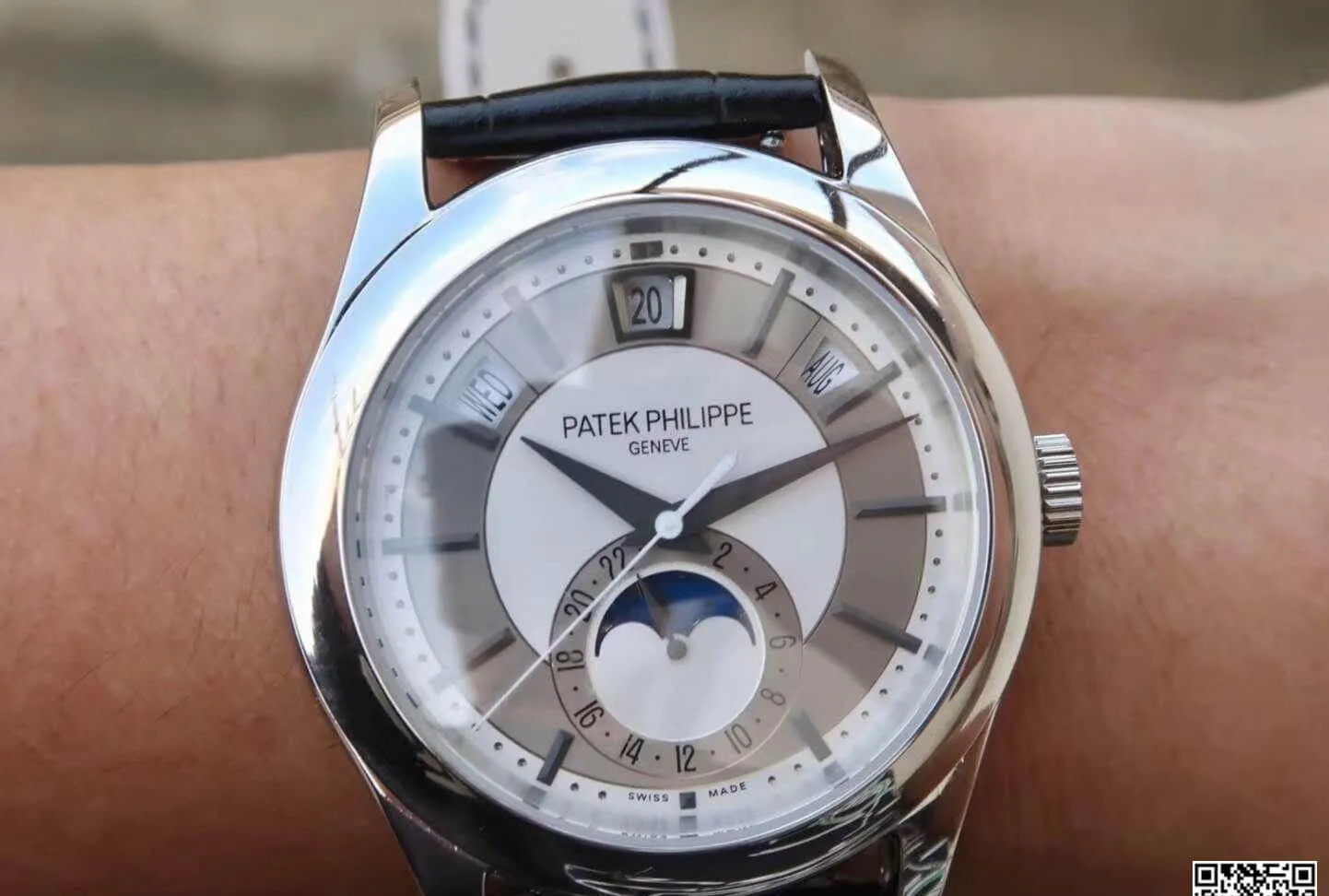 Patek Philippe Grand Complications 5205G-001 1:1 Best Edition Replica Watch Swiss ETA324SQ