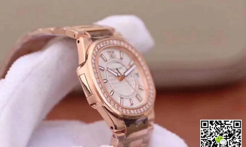 Patek Philippe Nautilus 7010 1R-011 1:1 Best Edition Replica Watch Swiss Quartz E23-250 S C